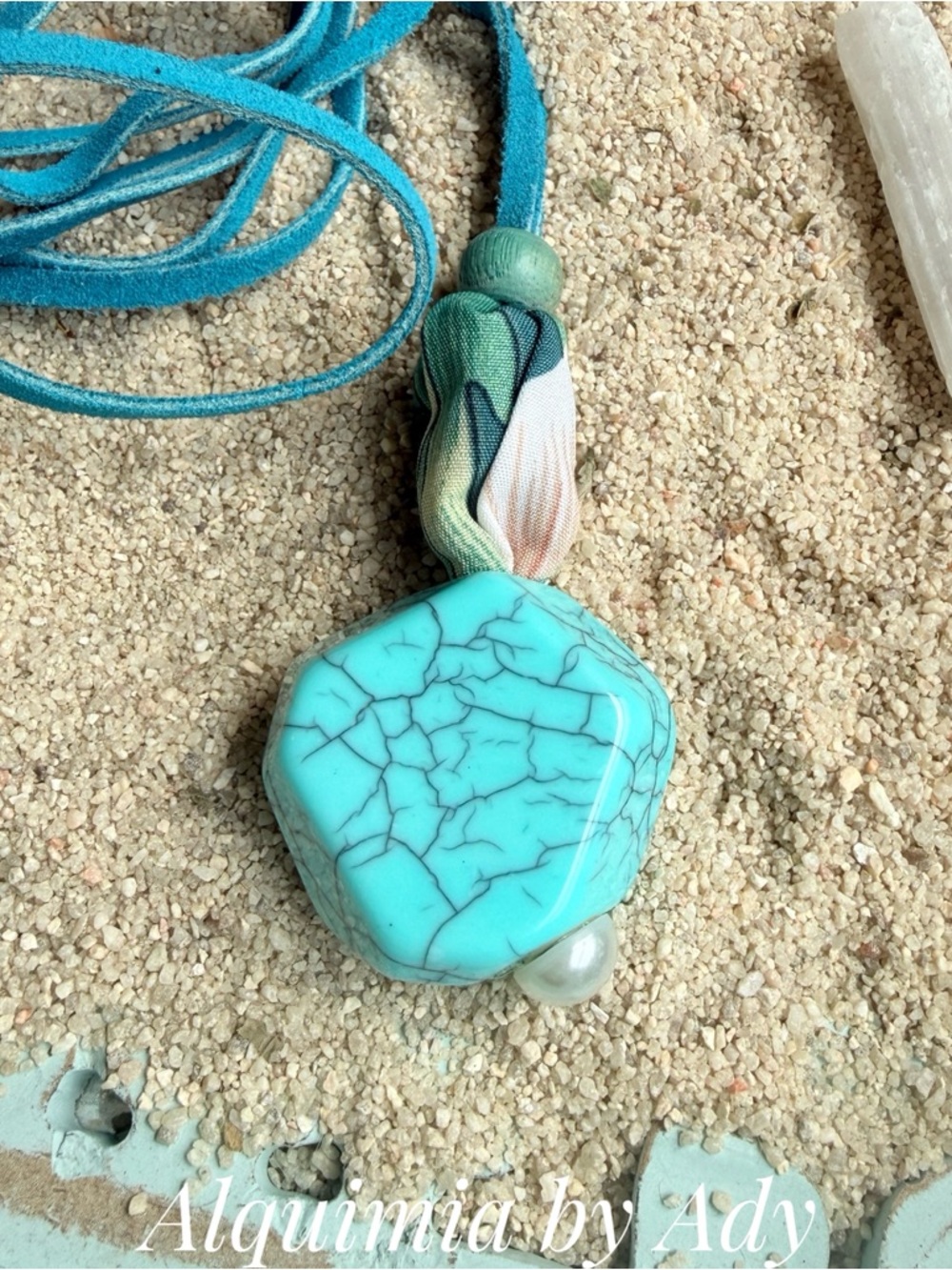 Alquimia Turquoise Veined Stone Pendant with Teal Suede Cord